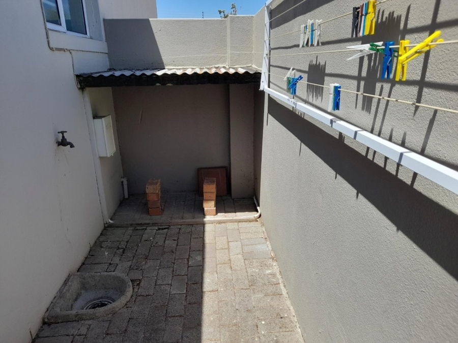 2 Bedroom Property for Sale in Goedemoed Western Cape